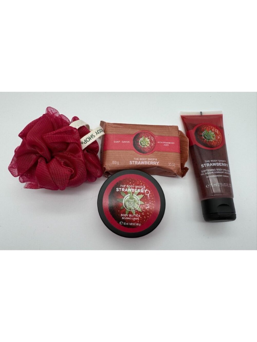 The Body Shop Strawberry 4 Piece Gift Set Bar Soap Body Polish Body Butter Pouf - Picture 3 of 6
